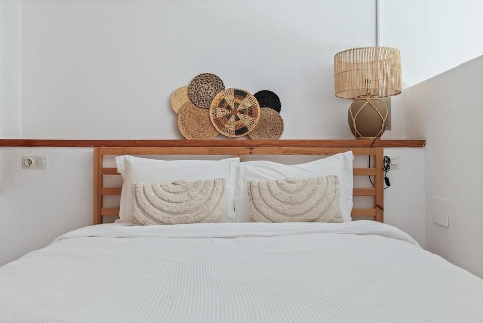 Villa, 6 Bedrooms, Patio, Sea View | In-room safe, iron/ironing board, WiFi (free)