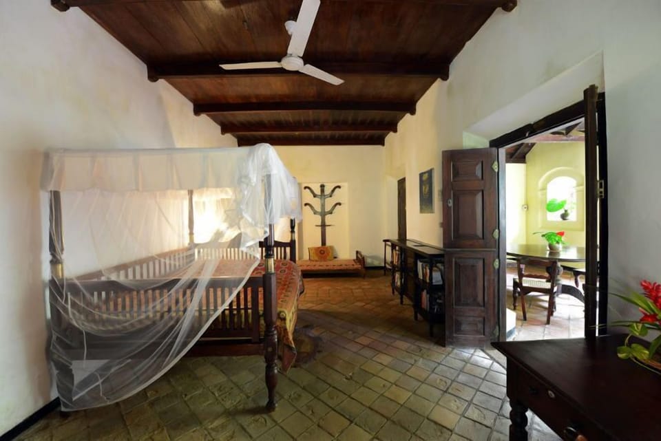 Minibar, desk, iron/ironing board, free WiFi