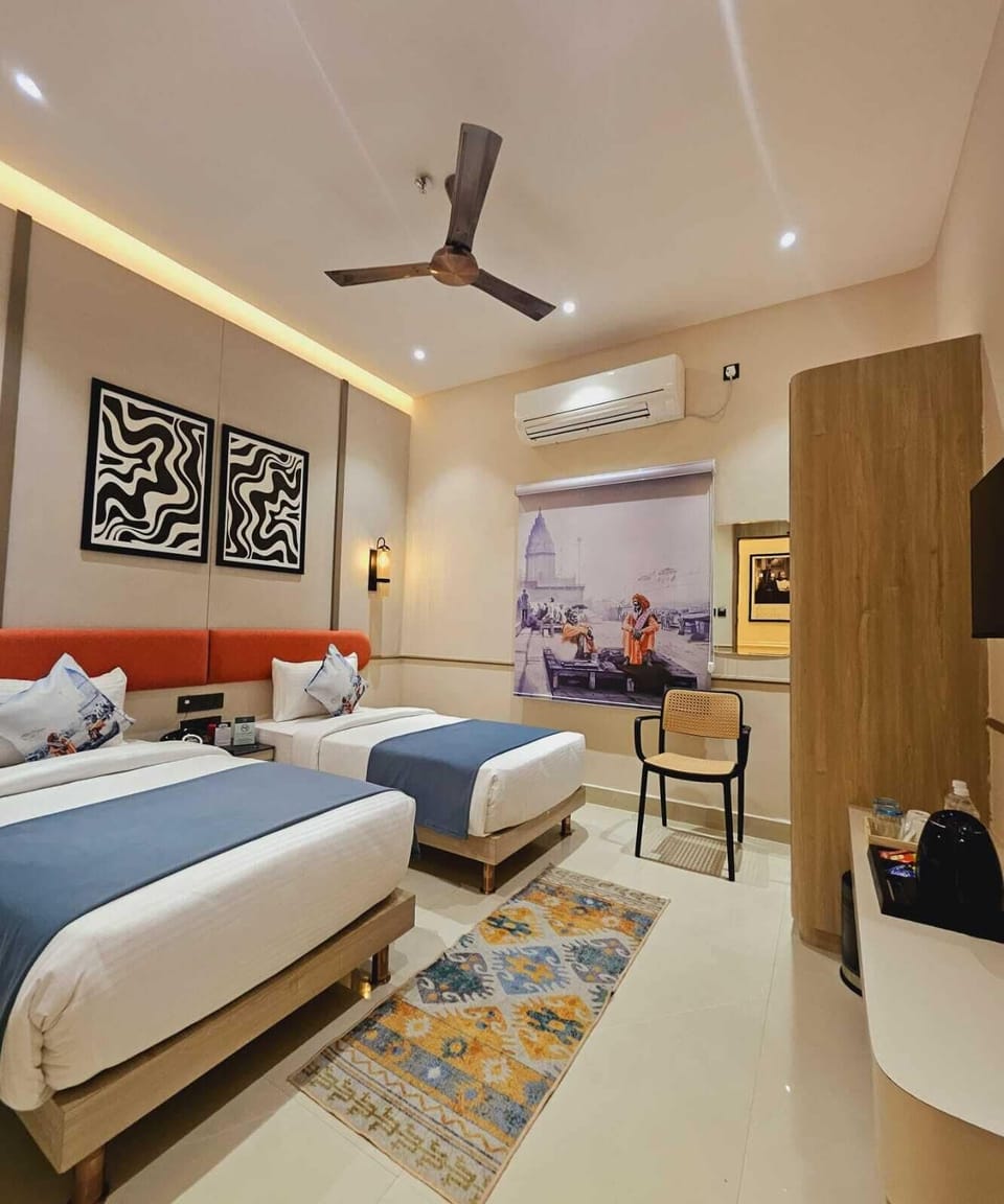 Superior Double or Twin Room | In-room safe, individually decorated, soundproofing, iron/ironing board