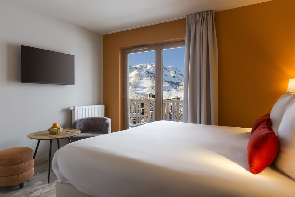Minibar, in-room safe, free cribs/infant beds, free WiFi