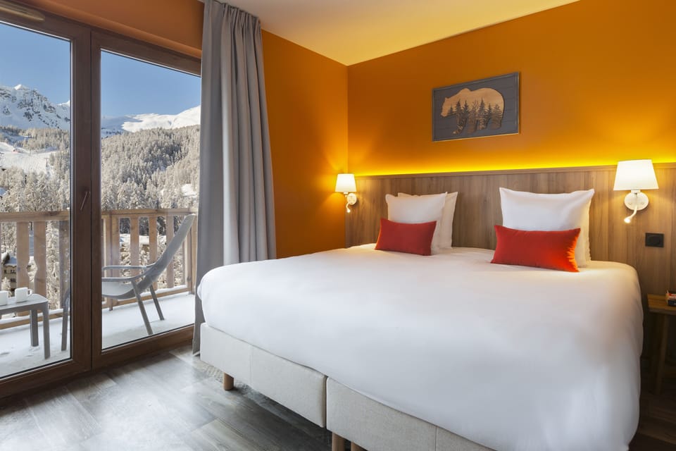 Minibar, in-room safe, free cribs/infant beds, free WiFi