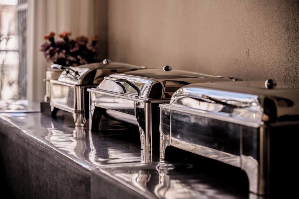 Free daily cooked-to-order breakfast