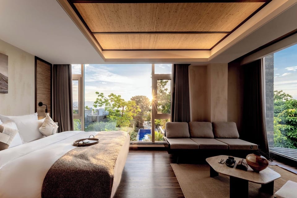 Romantic Suite, Patio | Blackout drapes, soundproofing, iron/ironing board (on request)