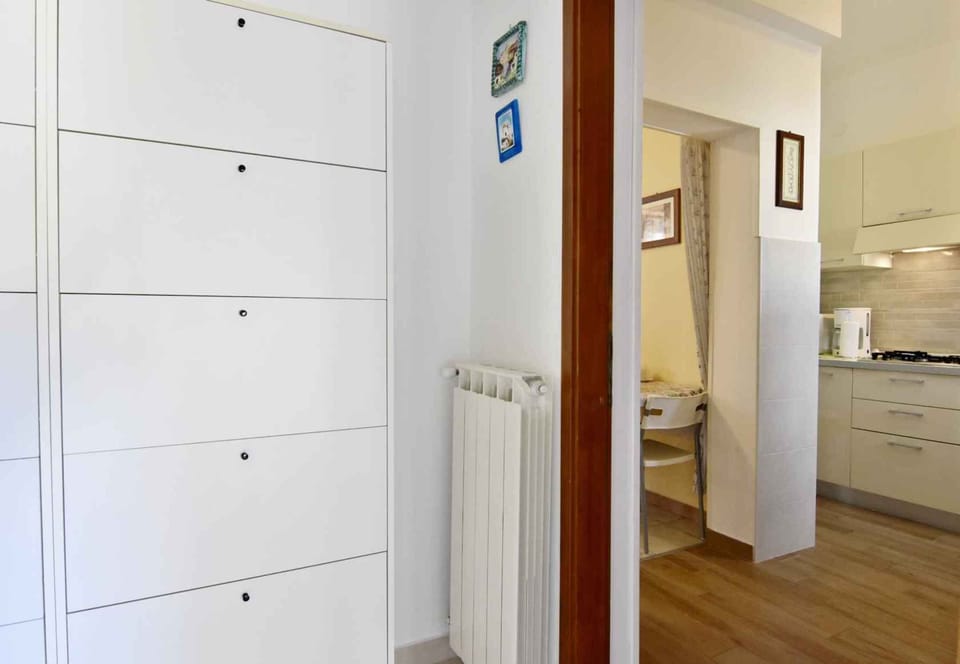 Apartment, 2 Bedrooms, Patio, Garden View | Interior