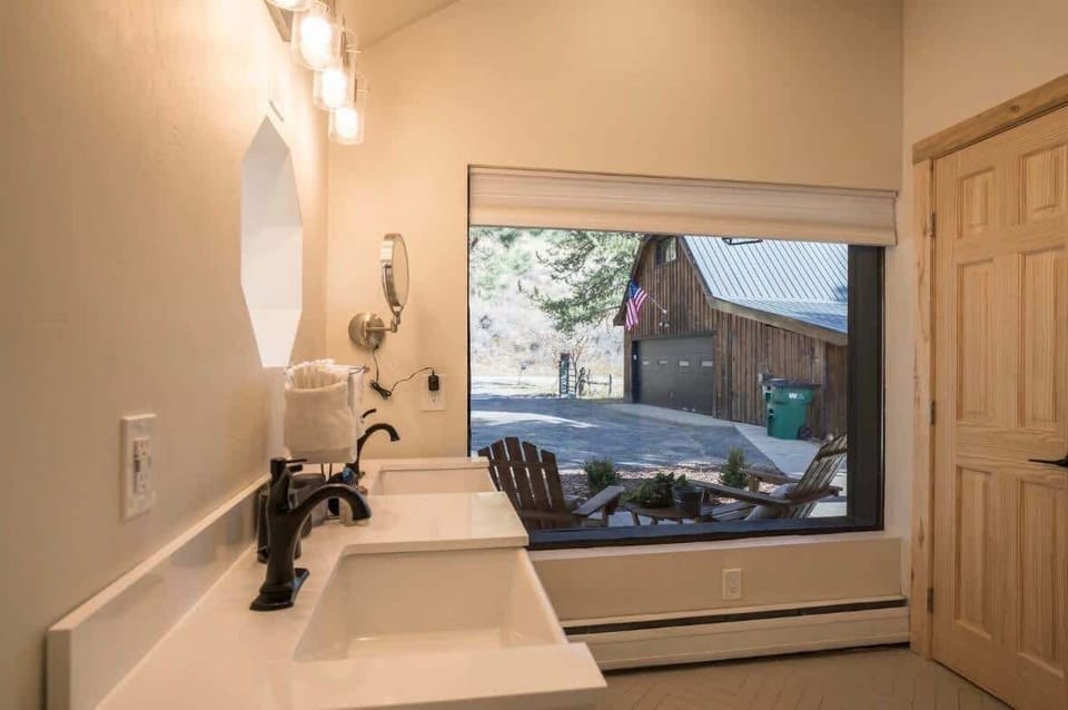 House | 3 bedrooms, high-speed internet