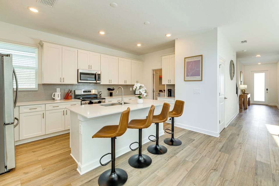 House (5 Bedrooms) | Interior