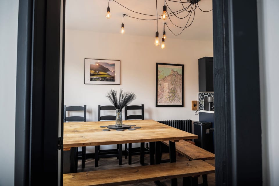 Cottage | Dining