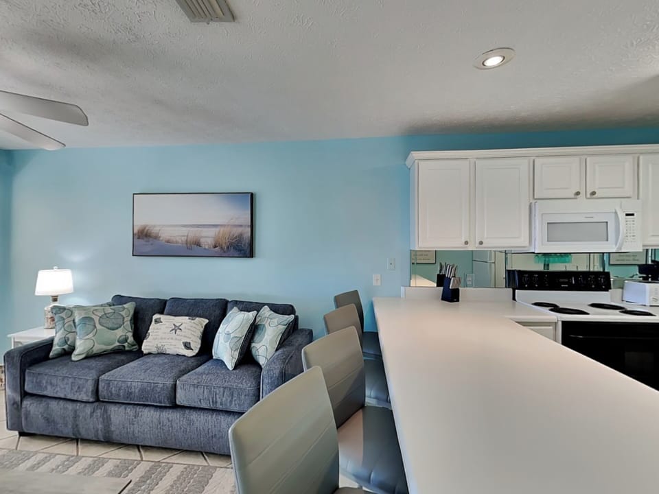 Breakfast Bar - Seating