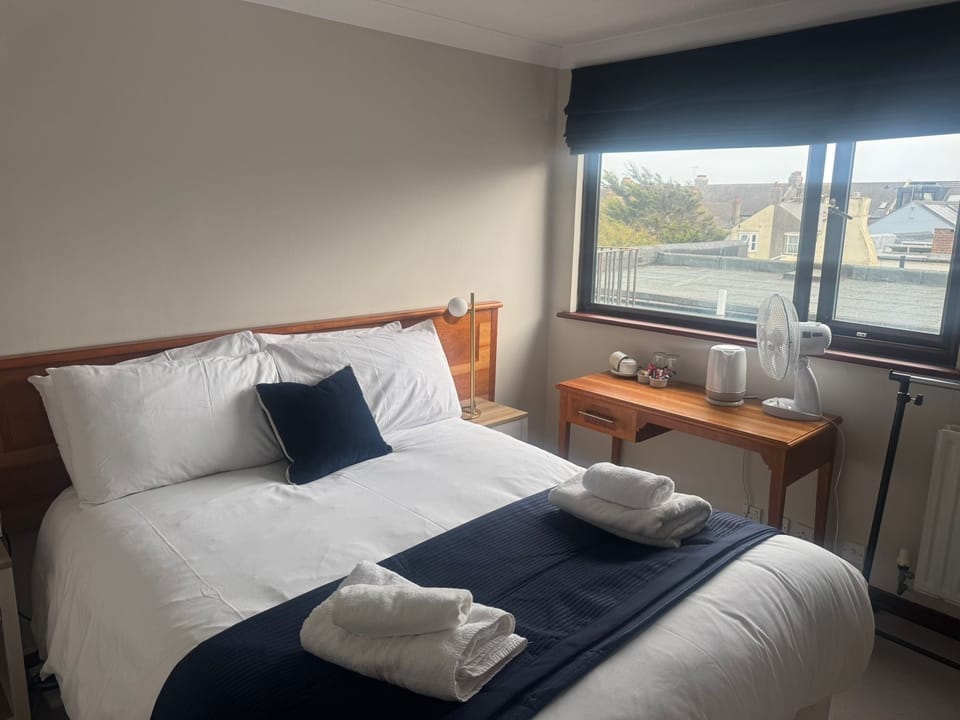 In-room safe, desk, laptop workspace, iron/ironing board