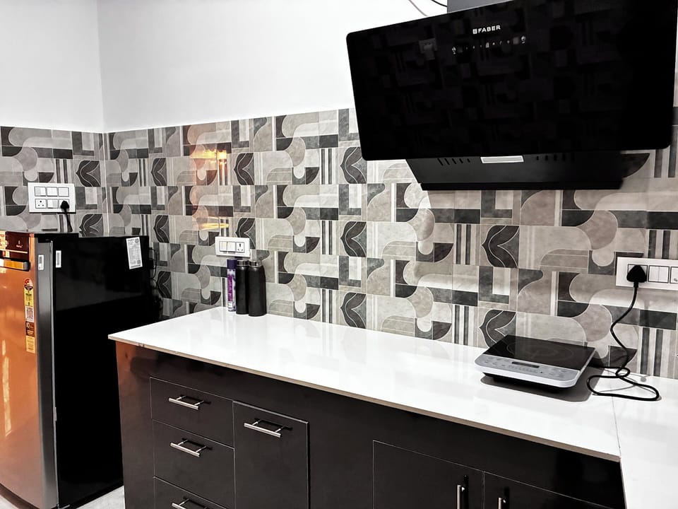 Fully Furnished Kitchen