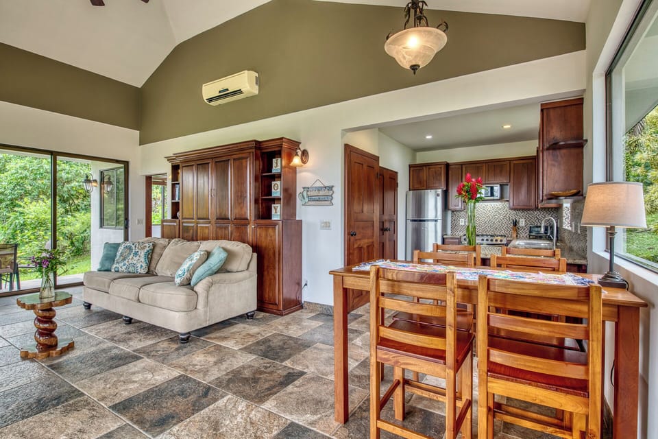 Plenty of seating for 4 at the table and 2 additional seats at the kitchen bartop.
