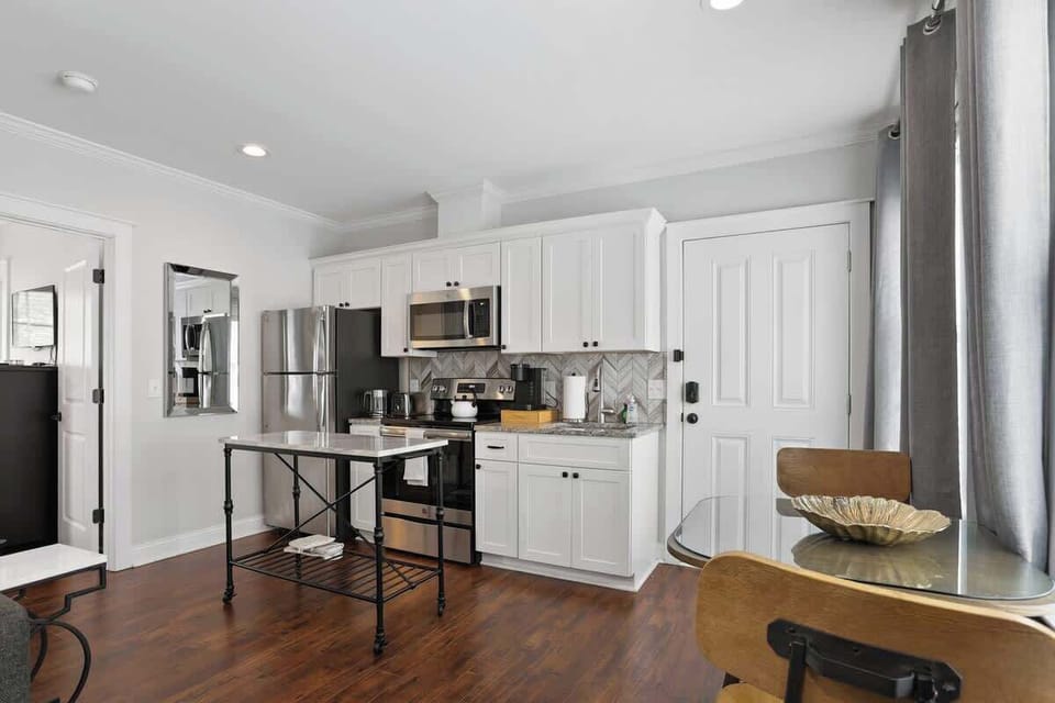 This fully stocked kitchen is designed to make cooking feel easy, even while traveling!