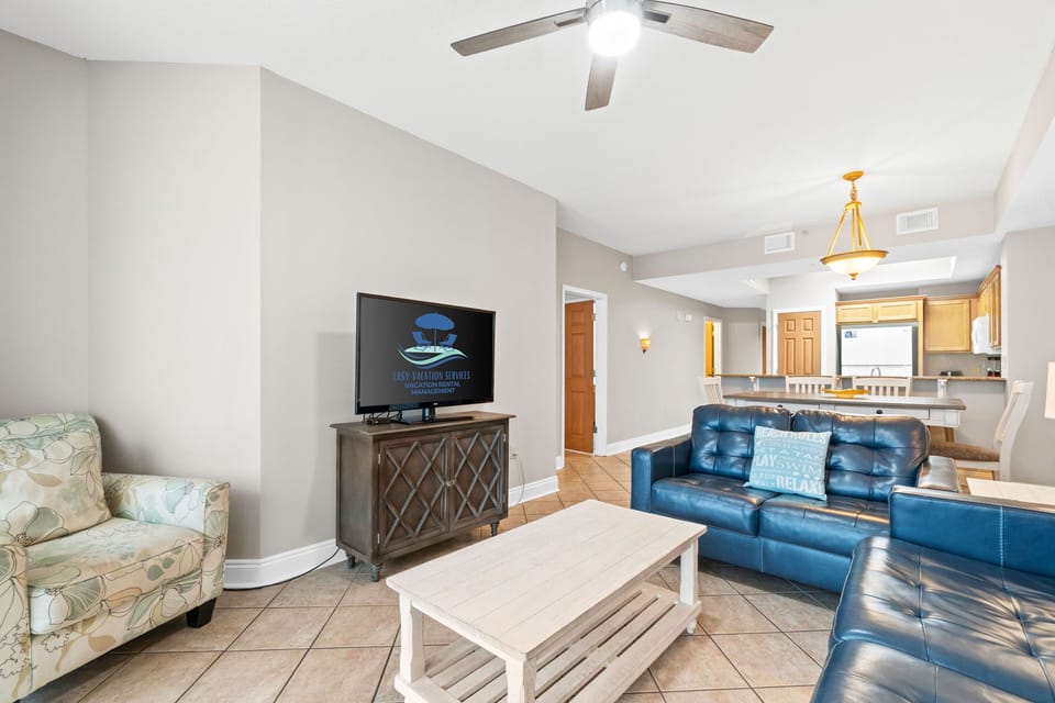 Living Area – Sleeper Sofa - Beach Views - Cable & Smart TV