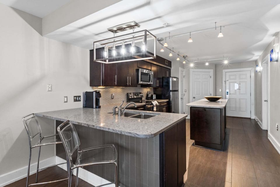 Contemporary kitchen area equipped with everything you need