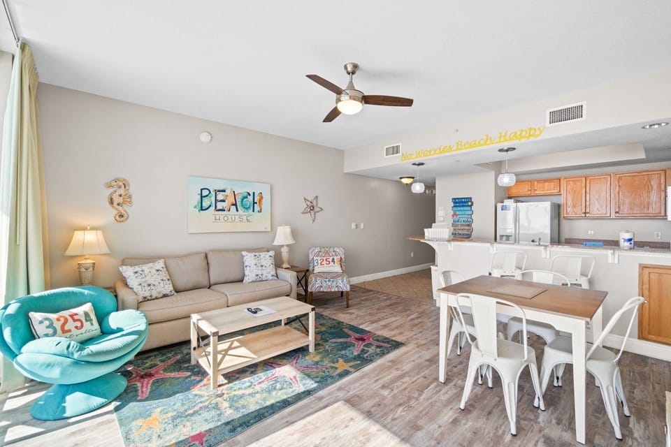 Living Area – Sleeper Sofa - Beach Views - Cable & Smart TV