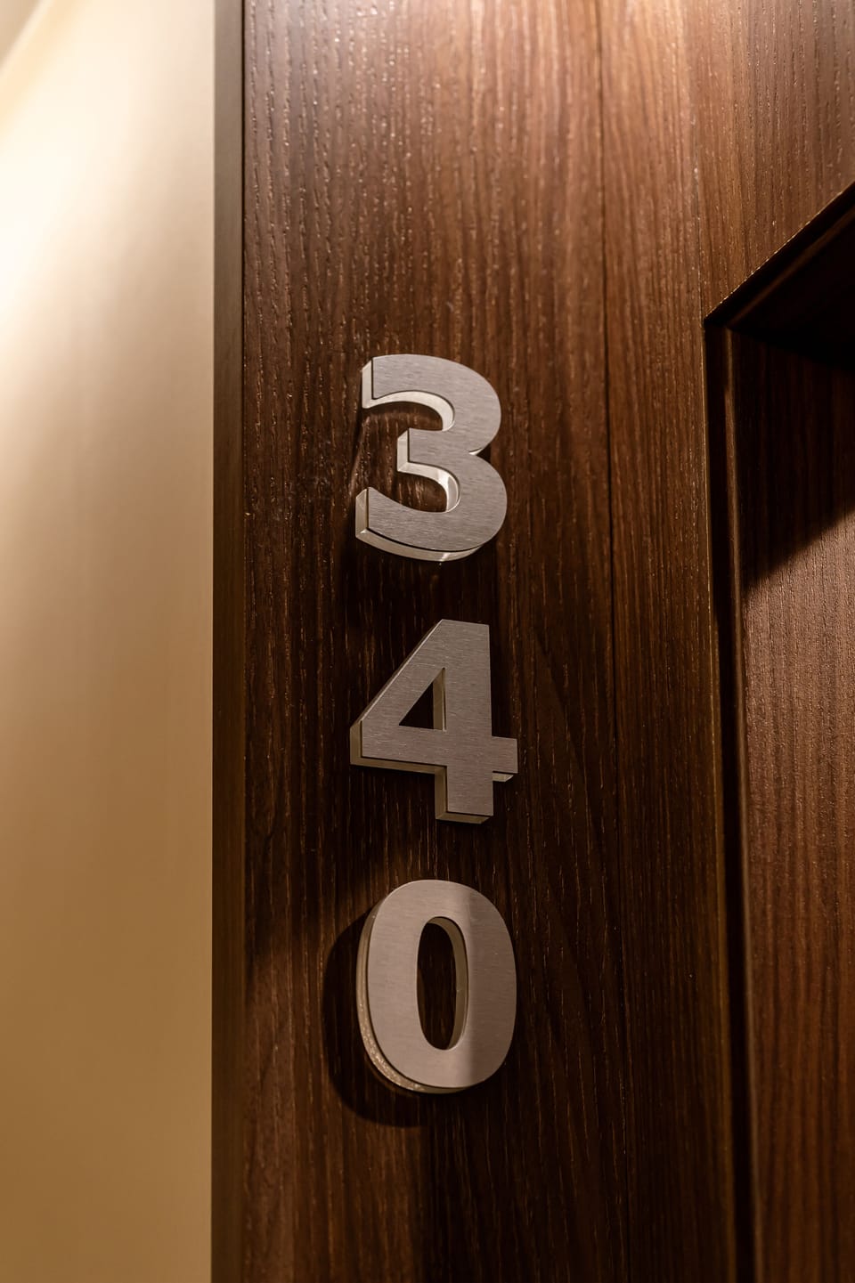 Superior Suite, Hot Tub | Premium bedding, minibar, in-room safe, desk