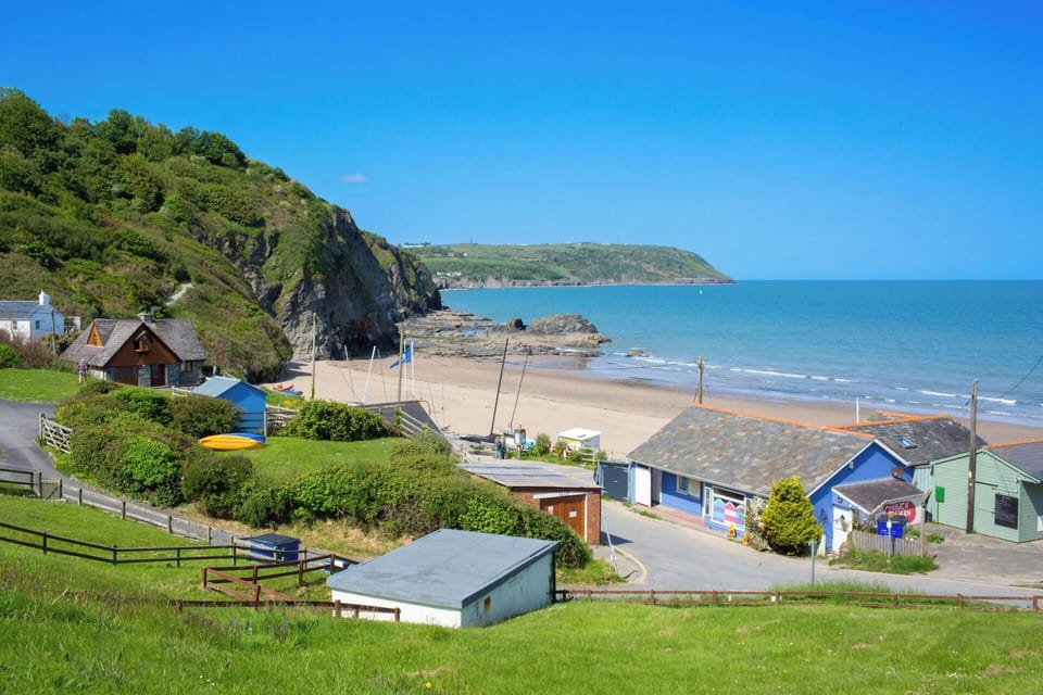 Tresaith beach
