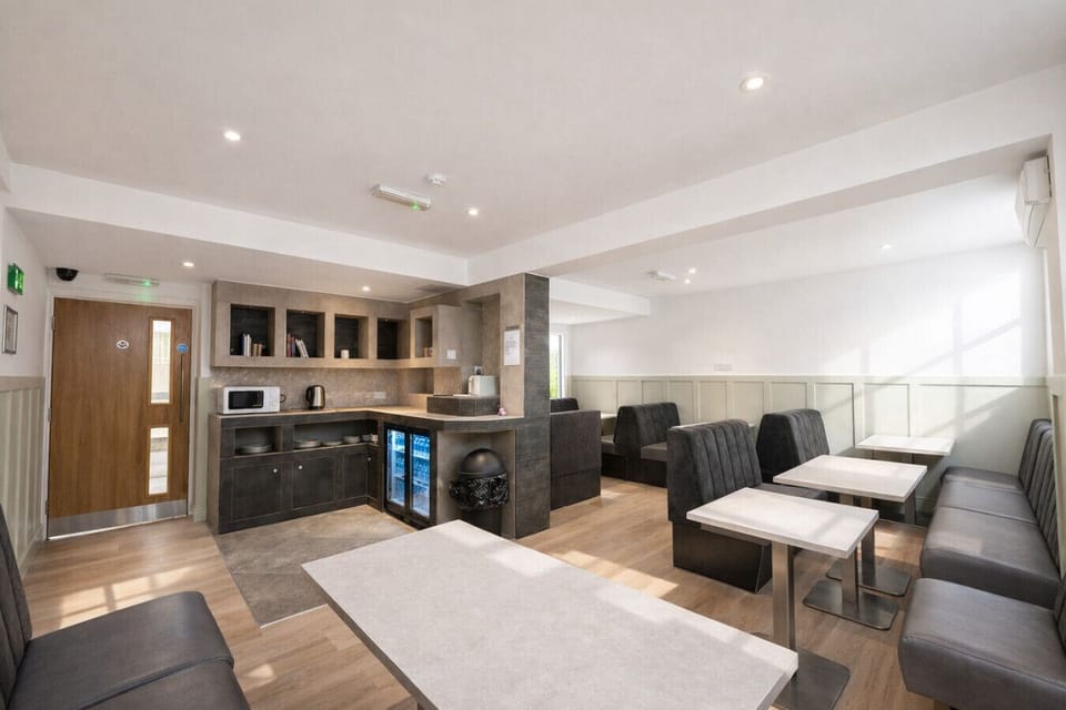 Communal Dining Area / Lounge.