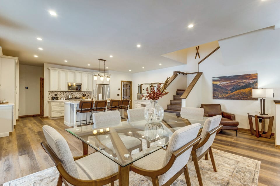 Dining Table | 1st Floor