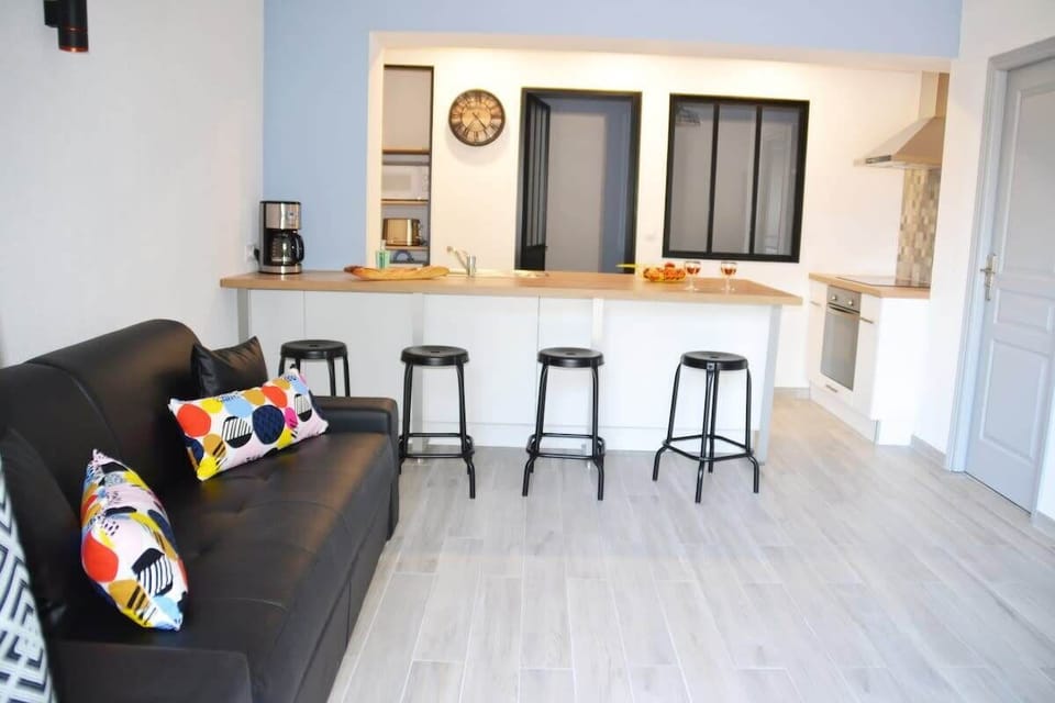 Salon, cuisine ouverte