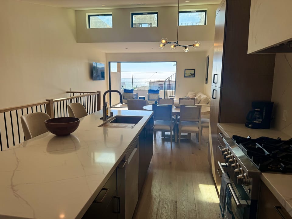 gourmet fully stocked kitchen; large island