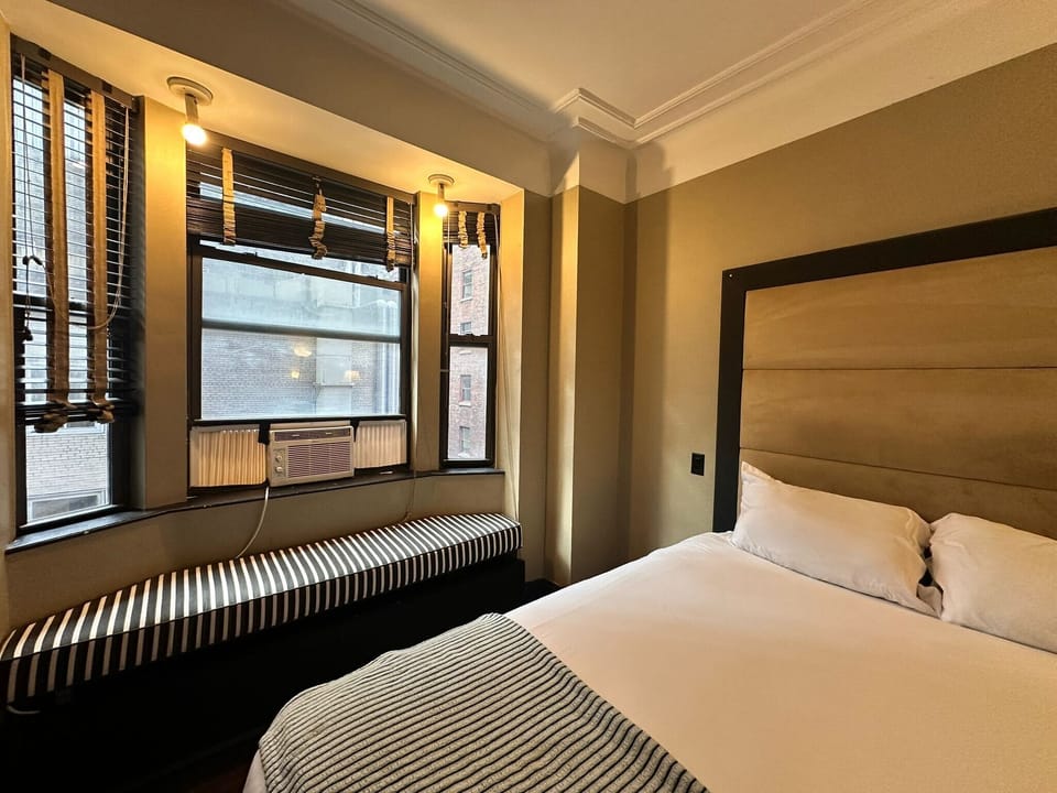 Comfort Studio, City View