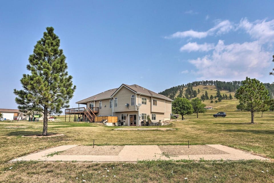 Outdoor Setting | Fresh Air & Wide-Open Views