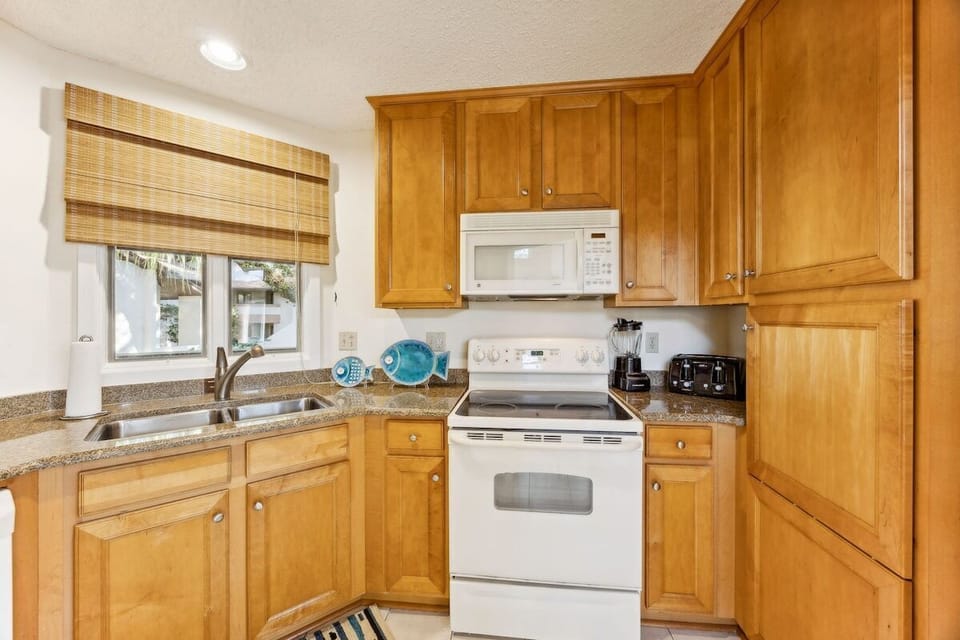 Spacious kitchen