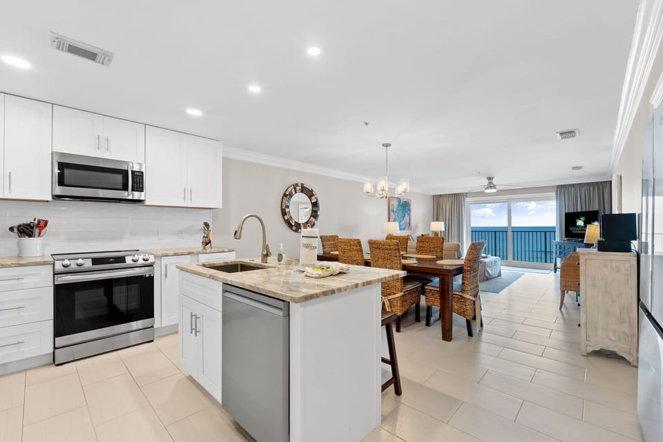 Open Floorplan for the common area.
