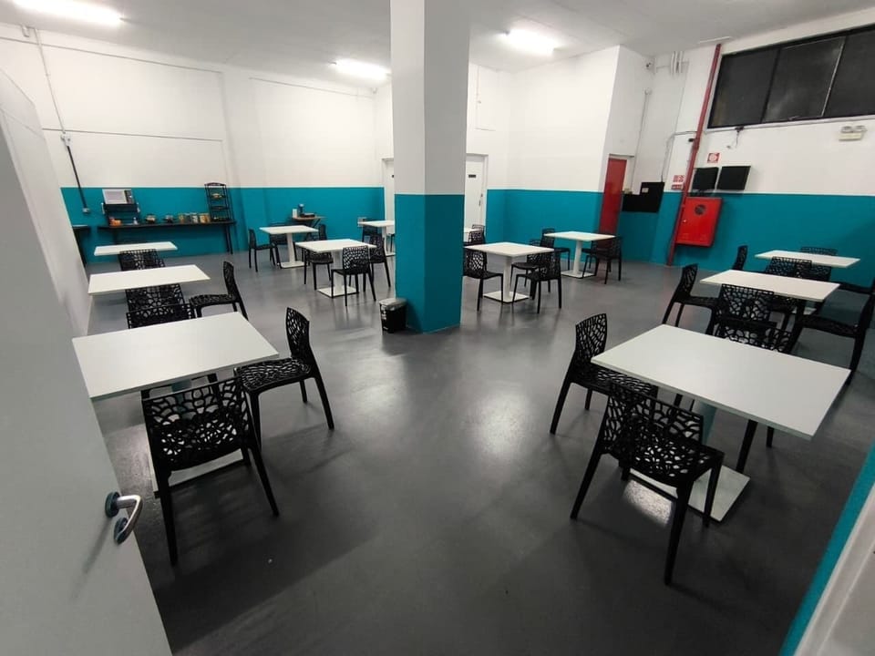 Comfort Double Room Single Use, City View | Dining