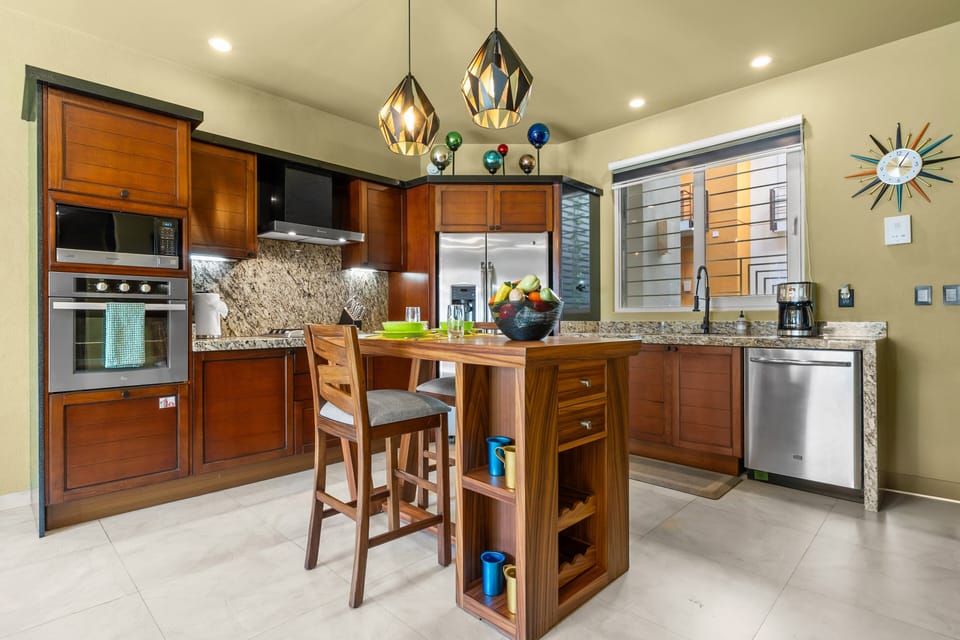 Full Kitchen View