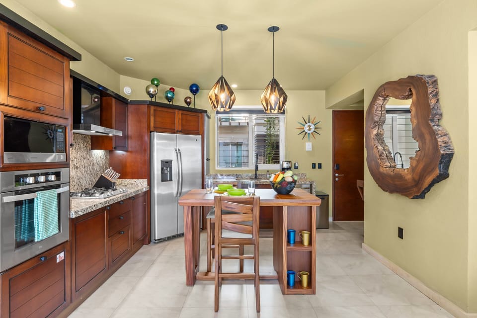 Full Kitchen View