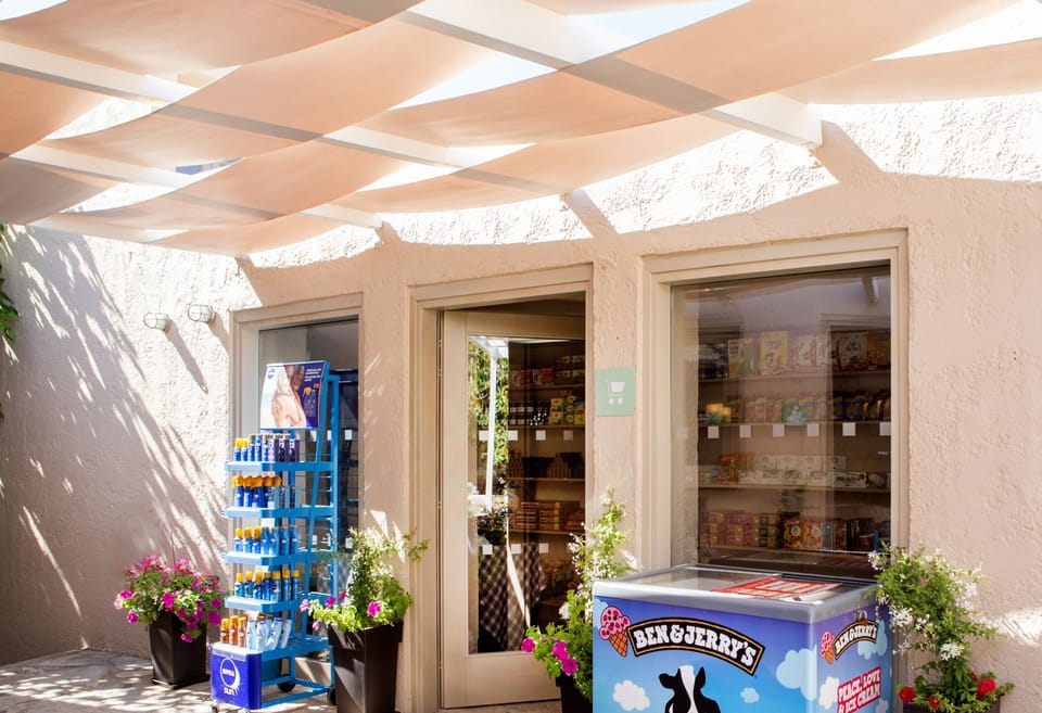 Gift shop