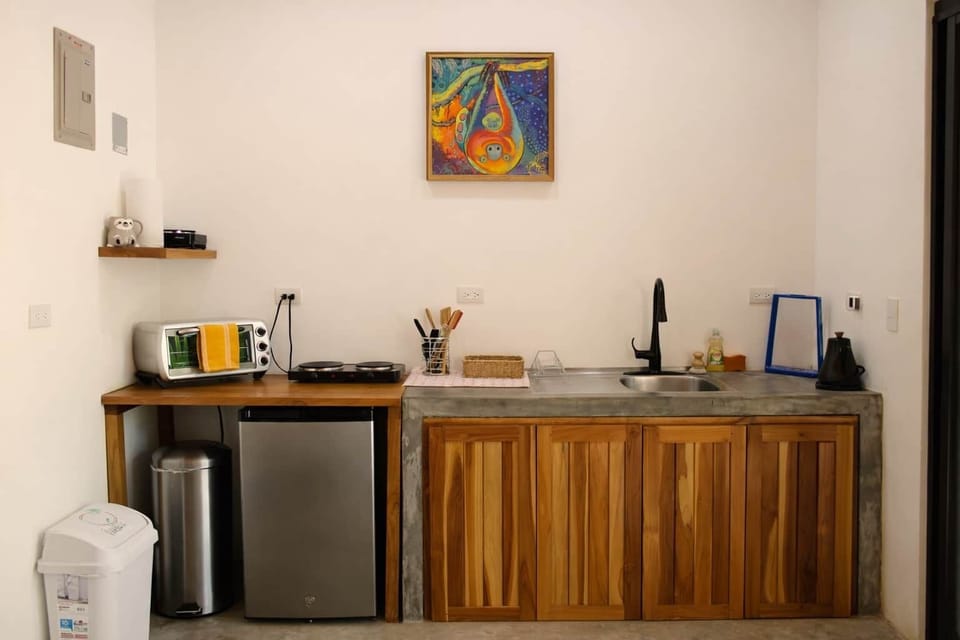 Sloth House Kitchenette Area