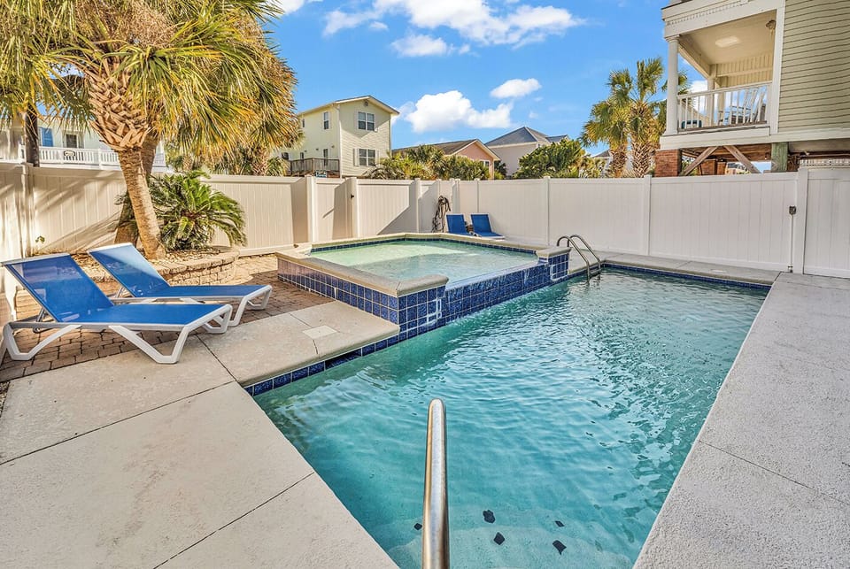 Private pool