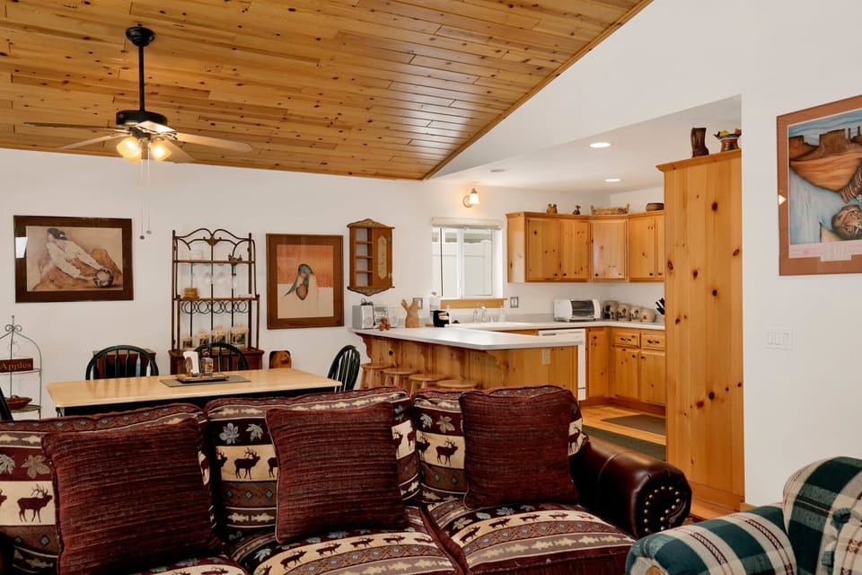 No fear of missing out here, home is open so you don't miss out on anything.