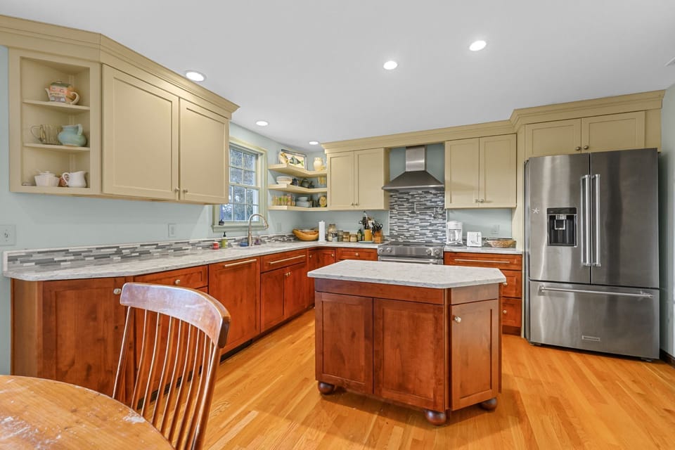 Well-equipped kitchen
