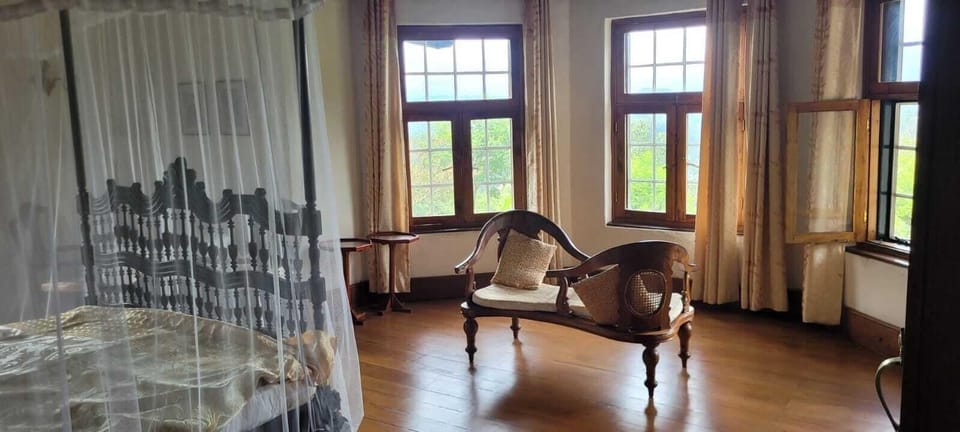 Suite, Mountain View | Iron/ironing board, free WiFi