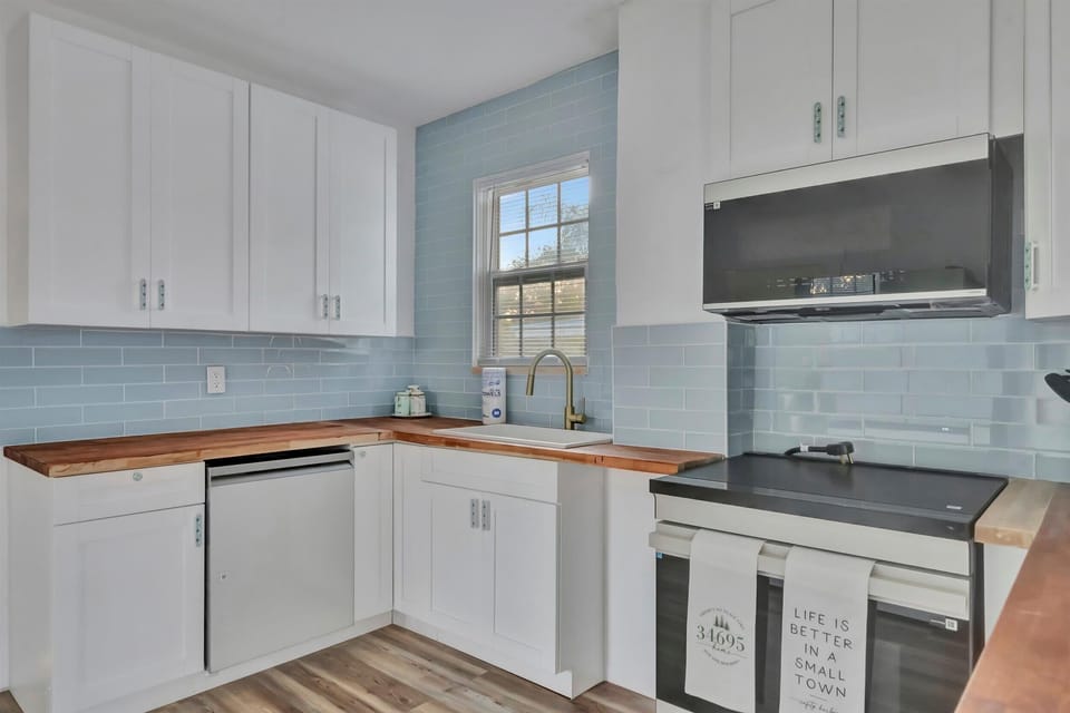 Family House, 3 Bedrooms | Private kitchen