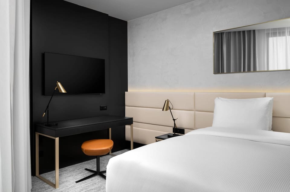 In-room safe, desk, blackout drapes, soundproofing