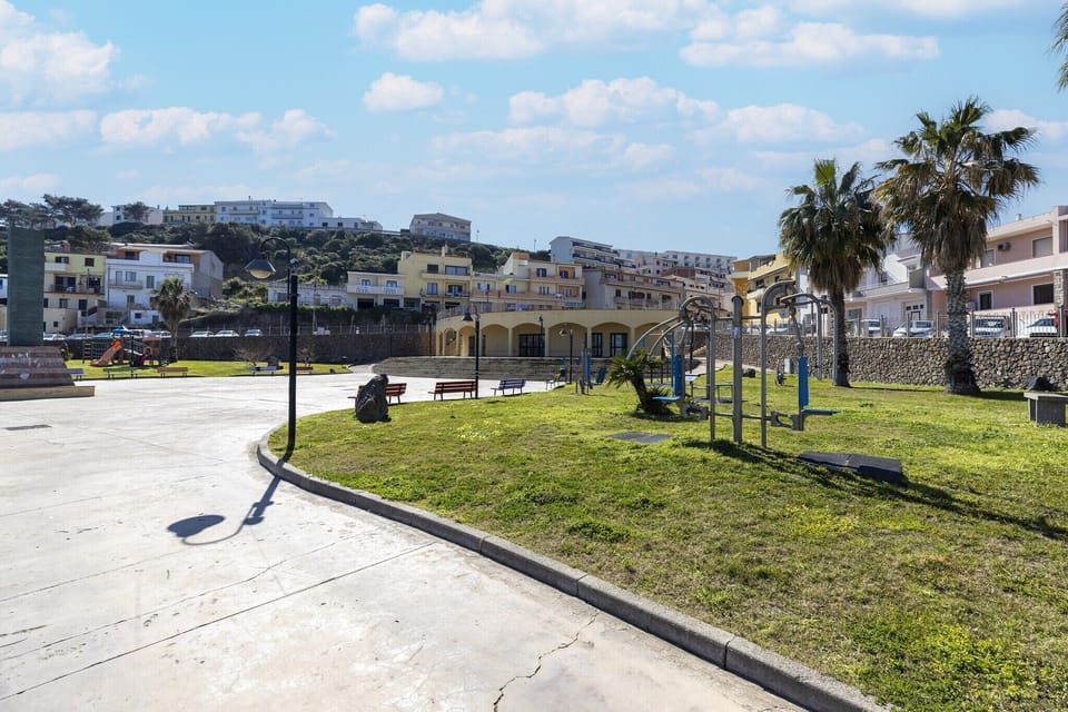Surroundings [summer] (1-5 km)