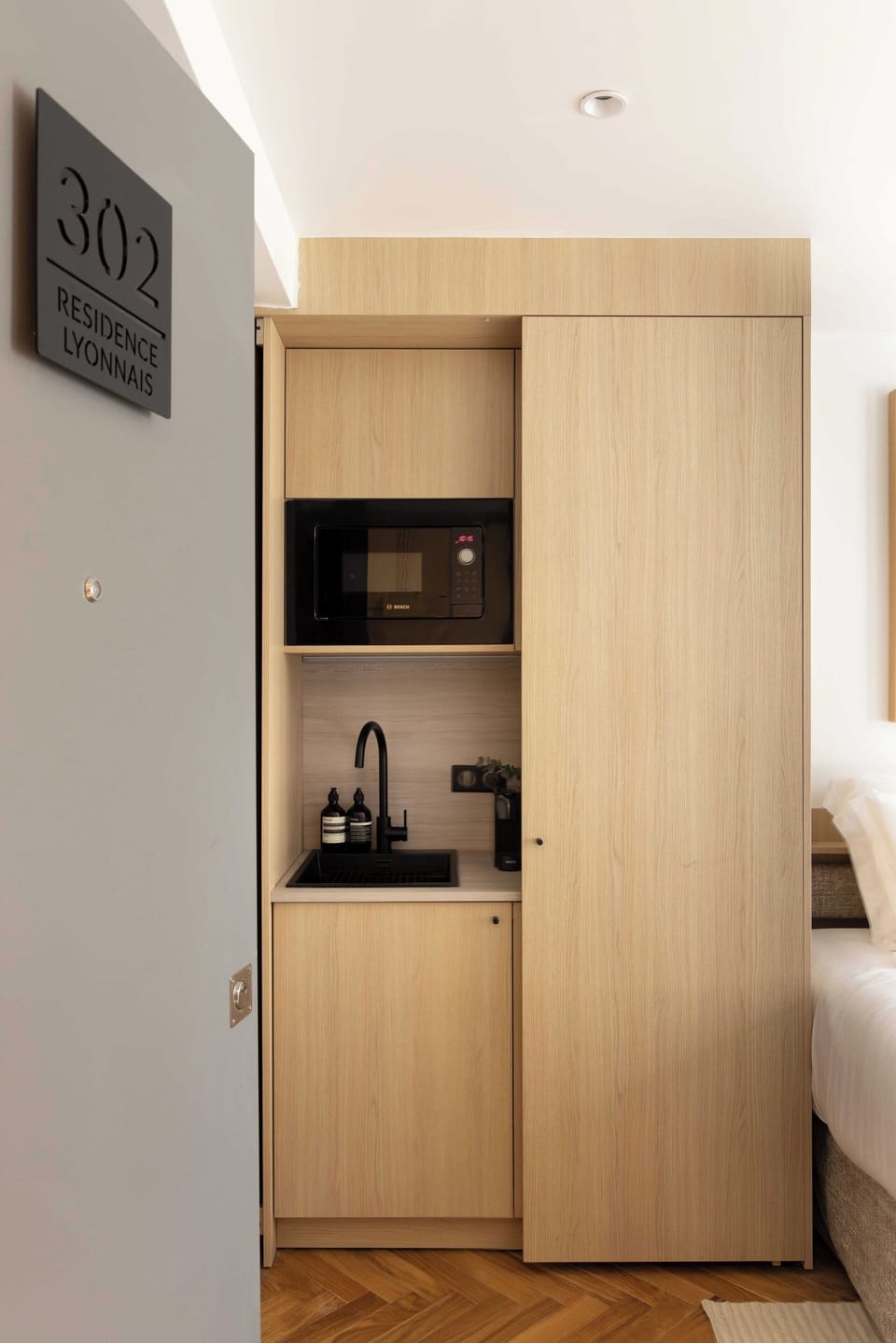 House | Reception
