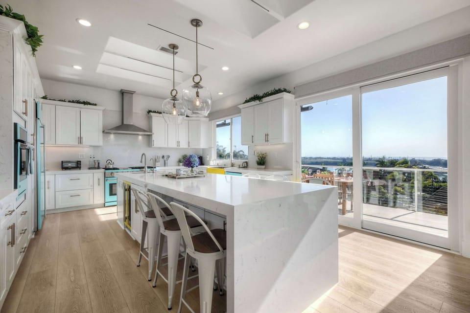 House, Multiple Beds, Patio, Beach View (Aqua Vista Carlsbad) | Private kitchen