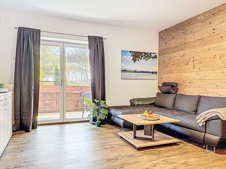 Flooring, Furniture, Wood Flooring, Floor, Wood, Interior Design, Laminate Flooring, Room, Living Room, Couch