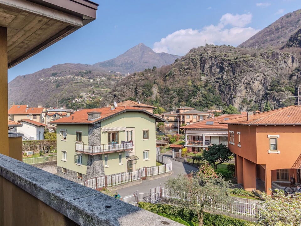 Mountainous Landforms, Mountain, Building, Hill, Residential Area, House, Home, Roof, Architecture, Town