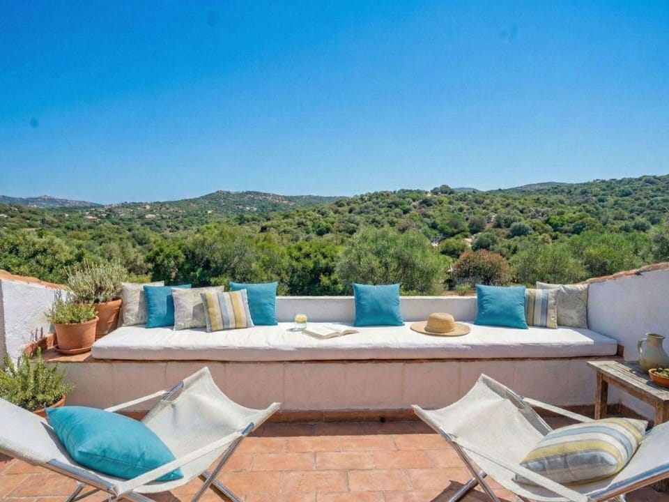 Furniture, Outdoor Furniture, Chair, Outdoor Table, Shade, Resort, Swimming Pool, Patio, Coffee Table, Flowerpot