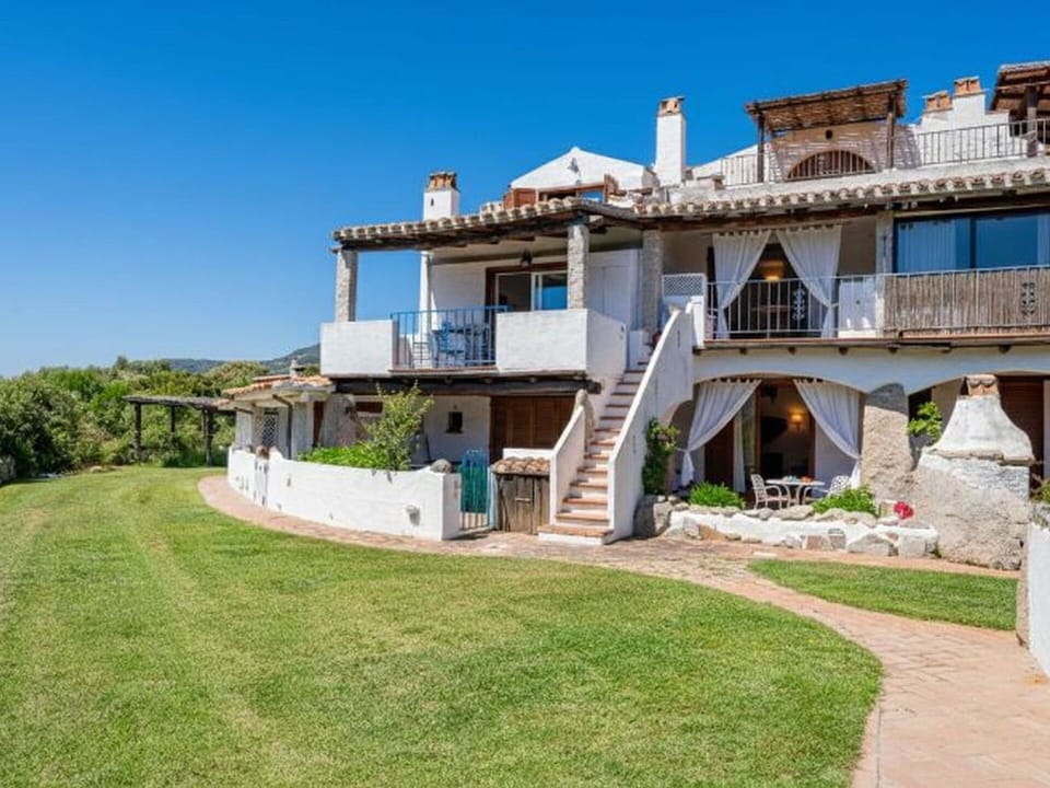 Home, Estate, Villa, Farmhouse, Cottage, Mansion, Hacienda, Shade, Balcony, Landscaping
