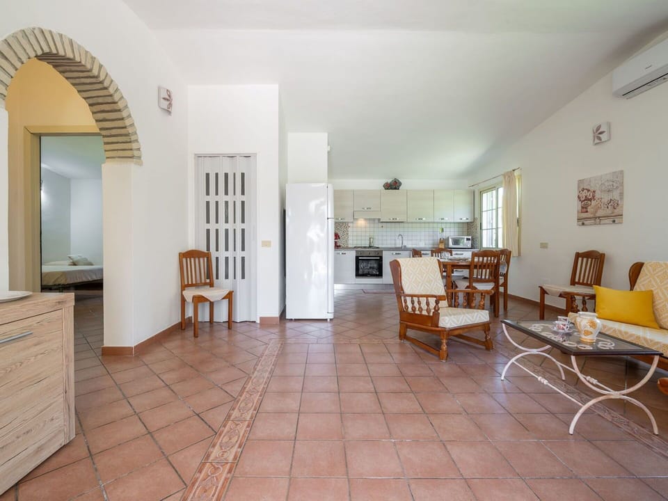Flooring, Floor, Interior Design, Ceiling, Furniture, Room, Chair, Tile, Kitchen & Dining Room Table