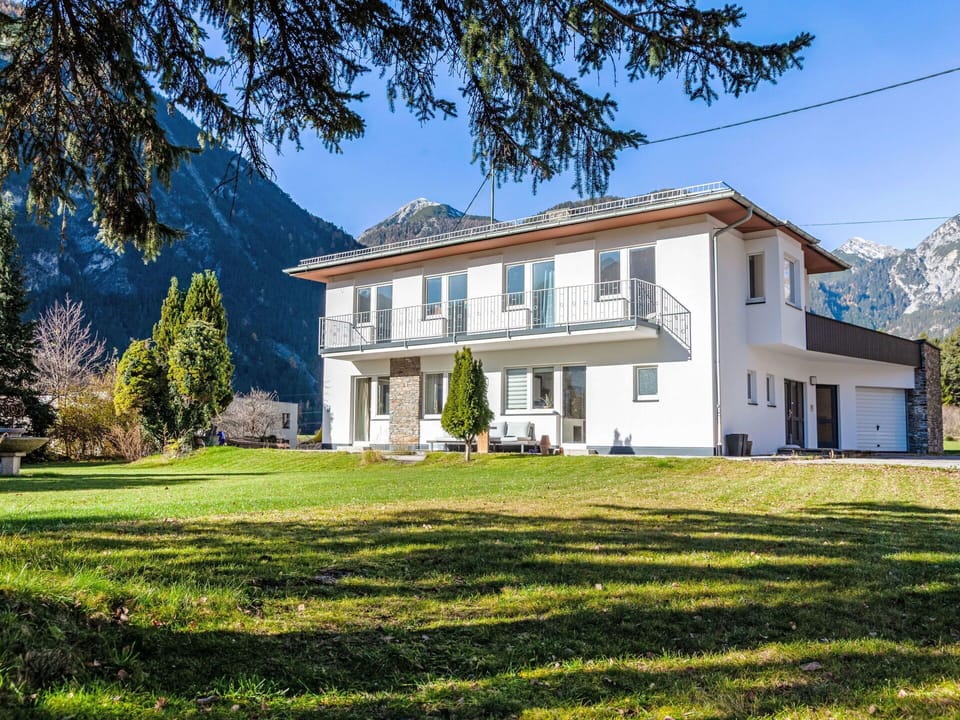Building, House, Home, Architecture, Roof, Mountain Range, Cottage, Hill Station, Slope, Estate