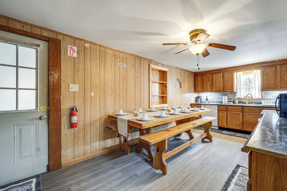 House (6 Bedrooms) | Interior